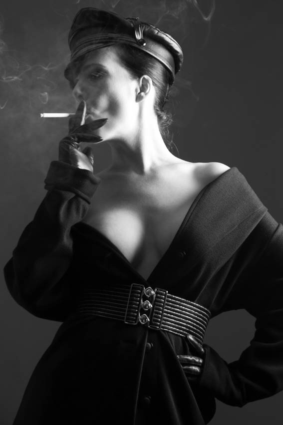Smoking competition power woman