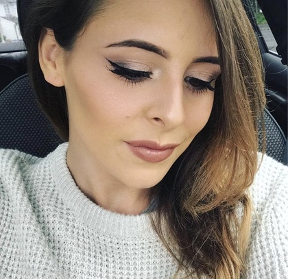 Danielle Irving makeup