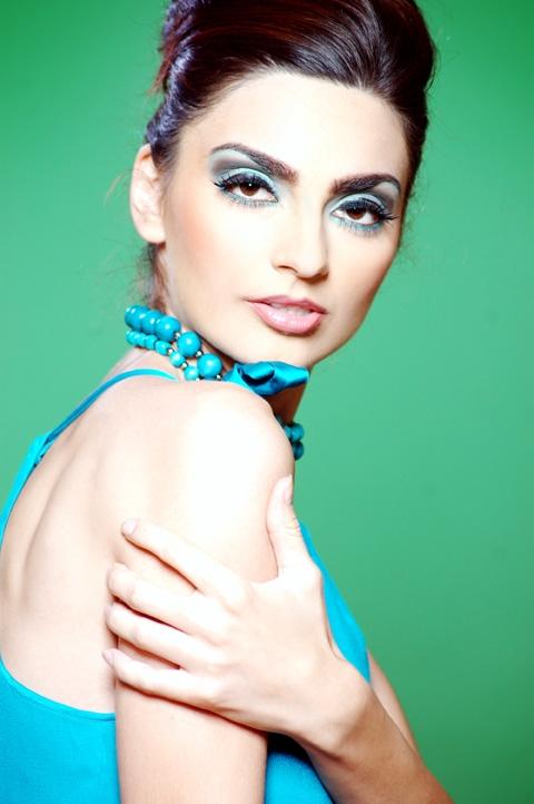 Female model photo shoot of Raluca Ciuca