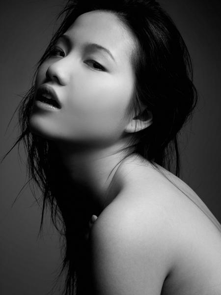 Female model photo shoot of Angel Tang