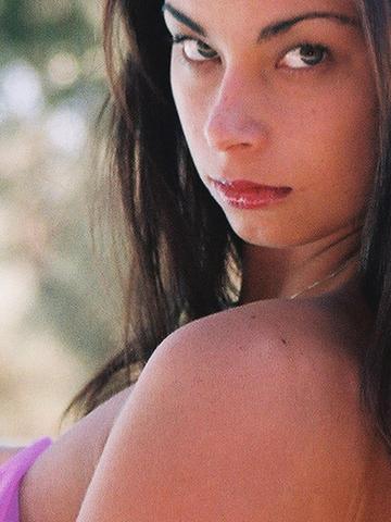 Female model photo shoot of Michelle Pinerodysarz