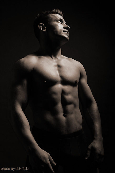 Male model photo shoot of eLHiT in Studio