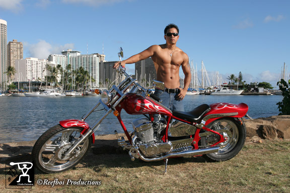 Male model photo shoot of JONNY BLAZE in Honolulu, Hawaii  (Ala Moana Beach Park)