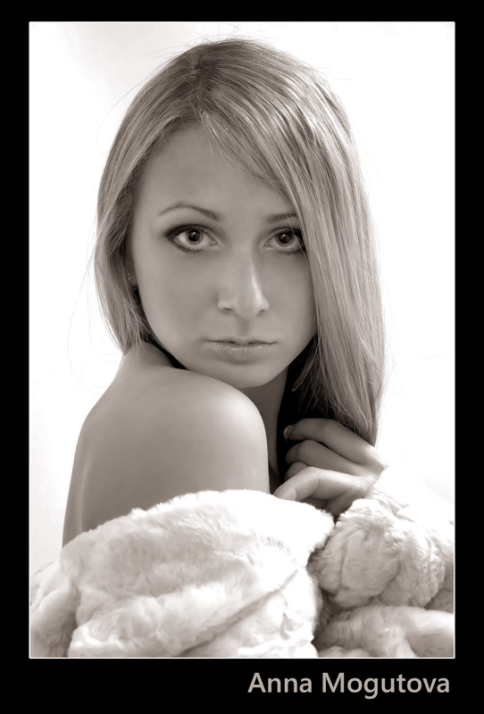 Female model photo shoot of Anna Mogutova by Guzzz Photography