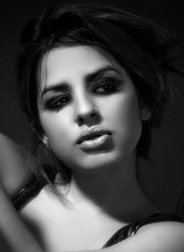 Female model photo shoot of Maria Manjelo in my studio