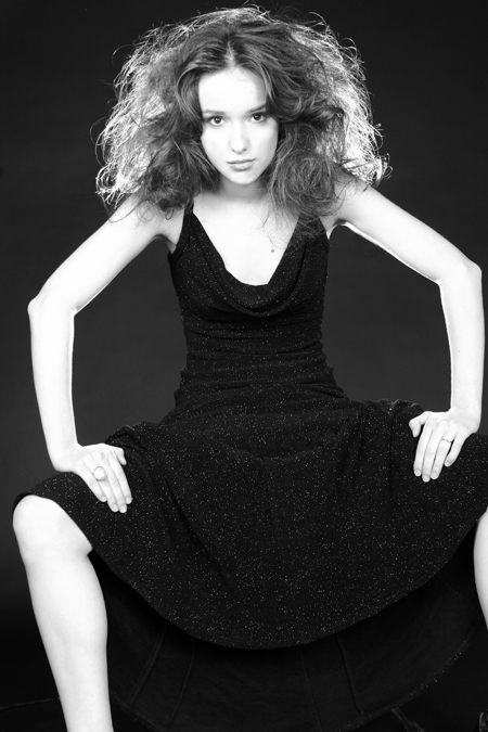 Female model photo shoot of yona in Atlanta, hair styled by Gena Sullivan and ZaraHAIR