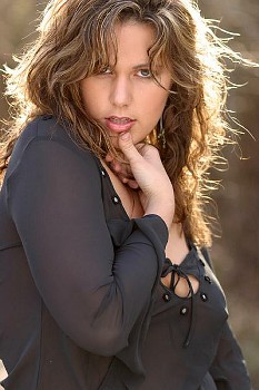 Female model photo shoot of Kristen Walker