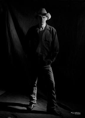 Male model photo shoot of Wayne Madison