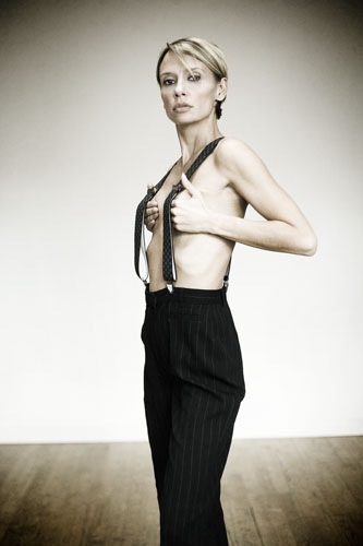Female model photo shoot of stephiemodele in Paris