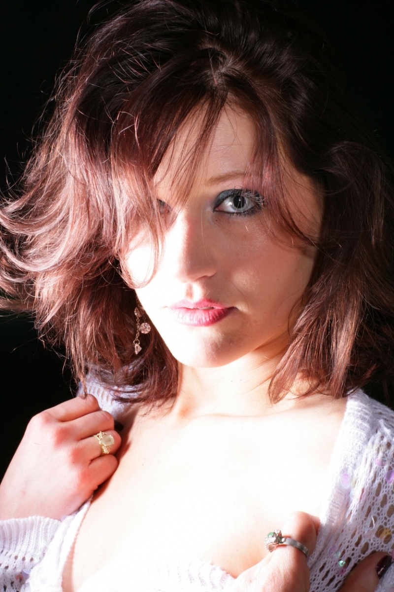 Female model photo shoot of DaniCalifornia_27