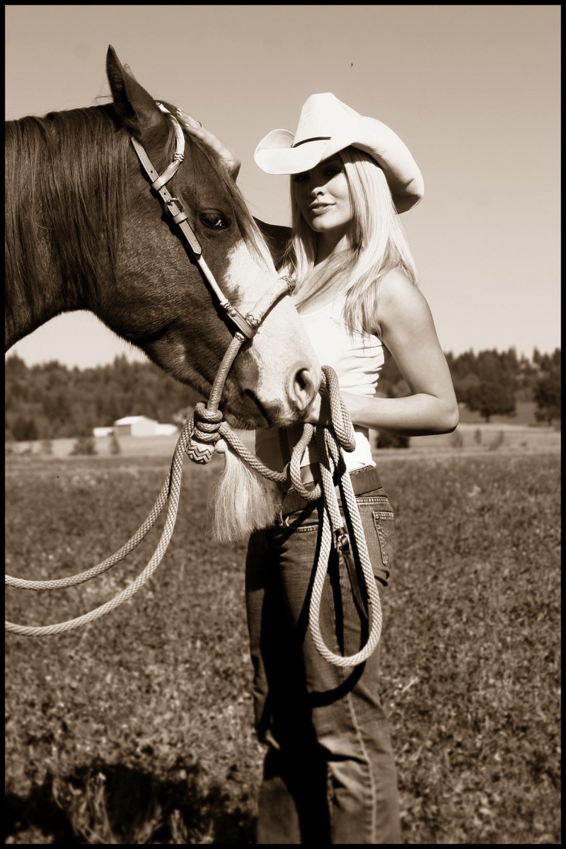 Female model photo shoot of Salena Kay in North Plains Oregon