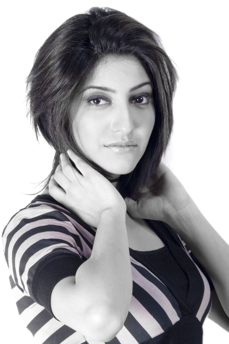 Female model photo shoot of Shaz Mirza
