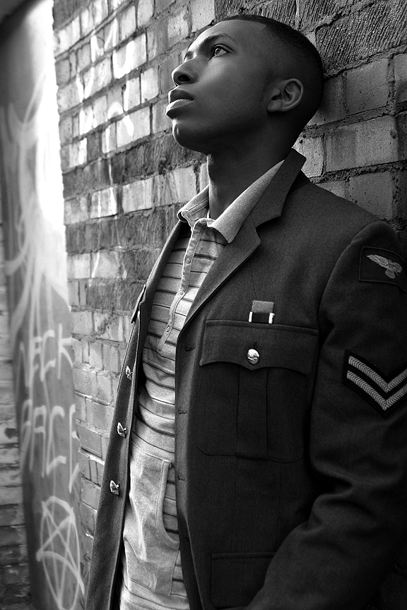 Male model photo shoot of Ricardo Dee Williams