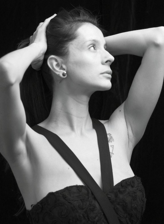 Female model photo shoot of Lathlorys TattooedModel in Pulp Photography Studios