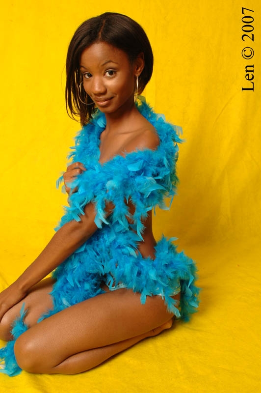 Female model photo shoot of Jayivey by lennie reid