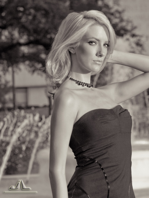 Female model photo shoot of Meredith aka Elysium by Jose Luis in Dallas, TX