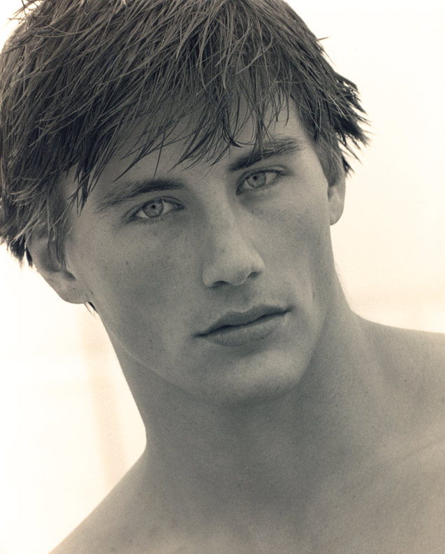 Male model photo shoot of Paul Rackley