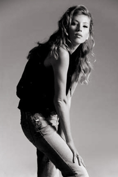 Female model photo shoot of AmyLynn Hanson