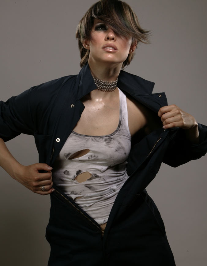 Female model photo shoot of Robin D