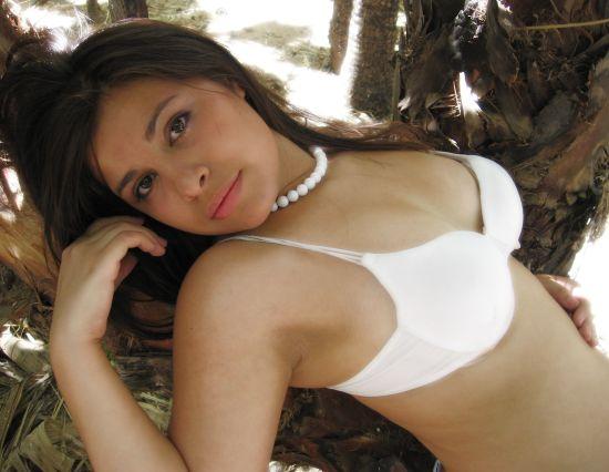 Female model photo shoot of Cassandra J-L