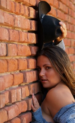 Female model photo shoot of Leighanna by Rick Sprain in Alviso, CA