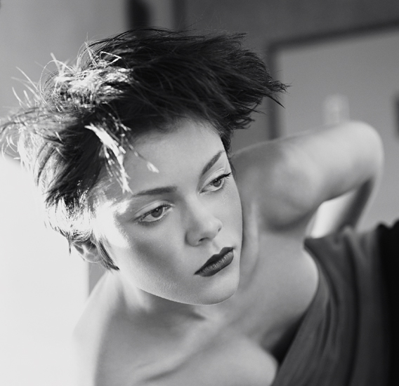 Female model photo shoot of Beth Herzhaft in los angeles, ca