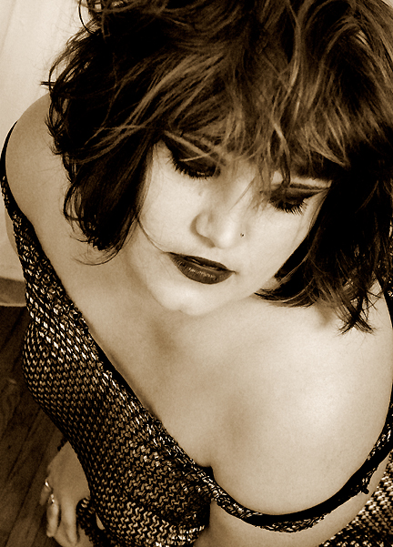 Female model photo shoot of Curvy Scarlette by Sean Ryan Images in Toronto, Ontario