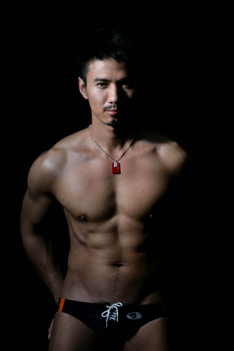 Male model photo shoot of Ericben by Digital ImageNOW