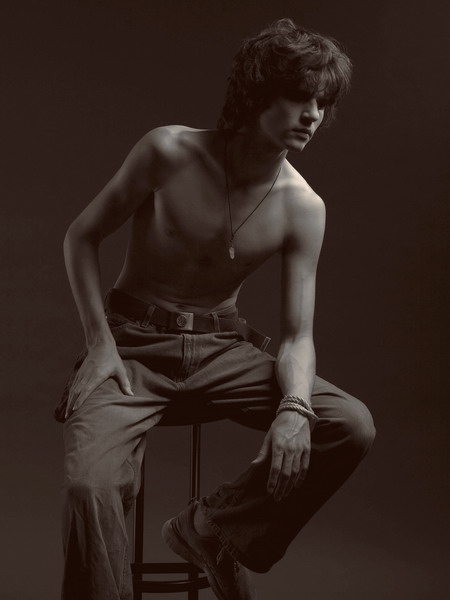 Male model photo shoot of Gleb