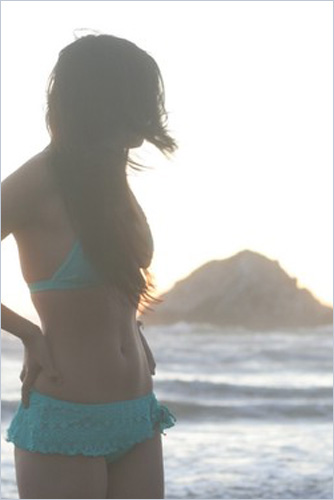 Female model photo shoot of Sugarplum L in Ocean Beach
