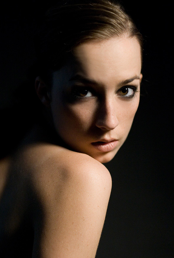 Female model photo shoot of Alize B