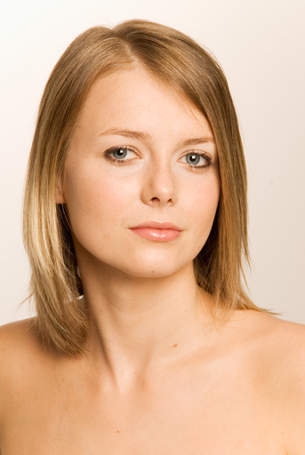 Female model photo shoot of Gina Howkins