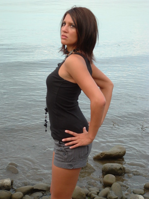 Female model photo shoot of Jessica Marie Crowe in Kennewick, WA, Columbia River