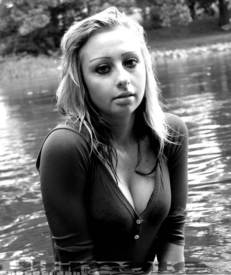 Female model photo shoot of cnatasha in Dupage River