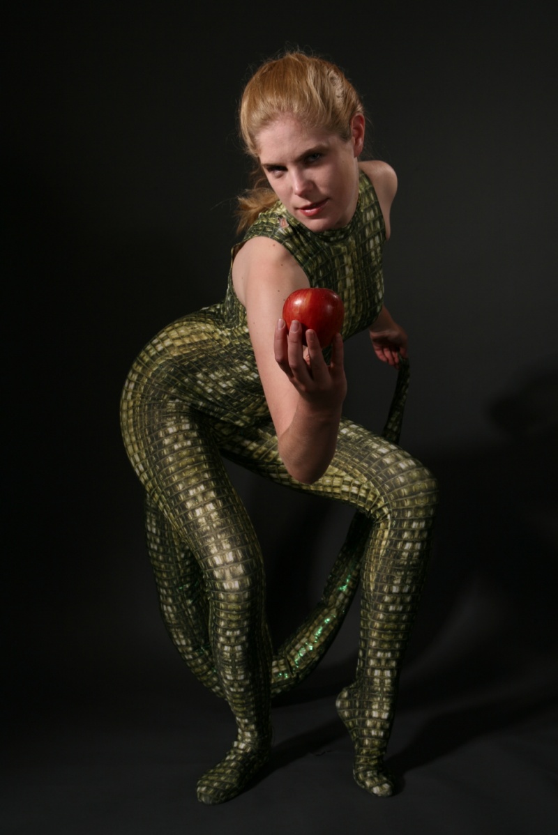 Female model photo shoot of JuliaLan by Antonio Marcus in Mountain View, California Studio