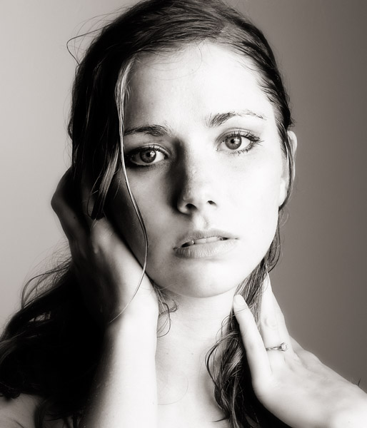 Female model photo shoot of Danielle Aurora in Mankato, MN