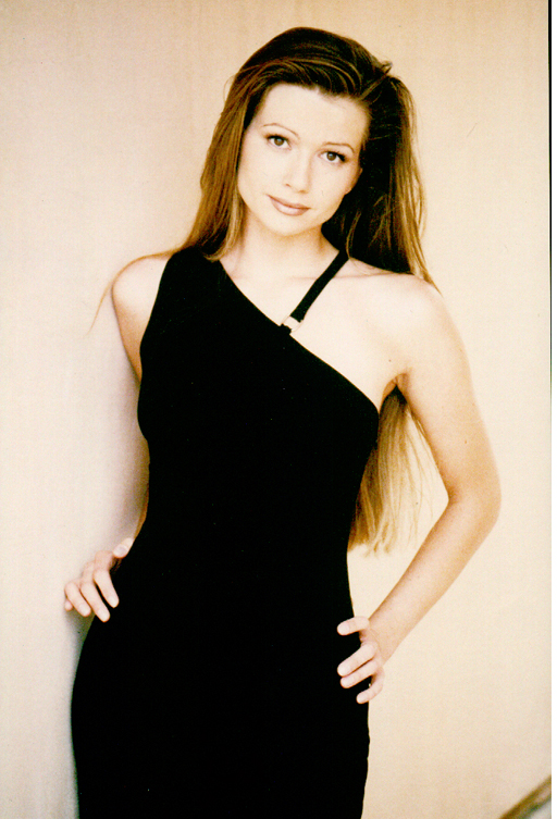 Female model photo shoot of Anna Marzenka