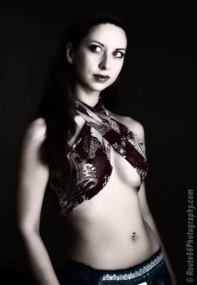 Female model photo shoot of Leonie Marie by Steve Snowden