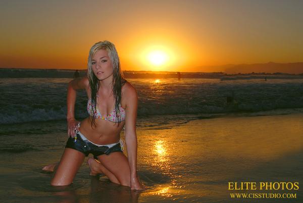 Female model photo shoot of Nitashah by ElitePhotosPhotography in Venice Beach