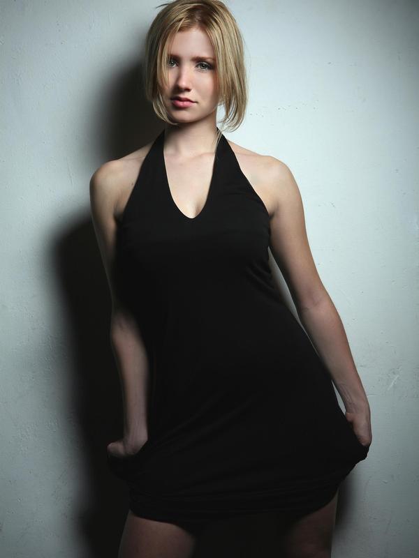 Female model photo shoot of Lauren Weakley