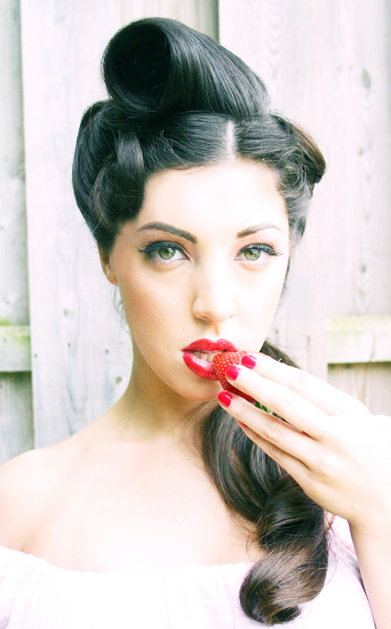 Female model photo shoot of Heather Fineworth by Viva Van Story, makeup by deigh roxxx