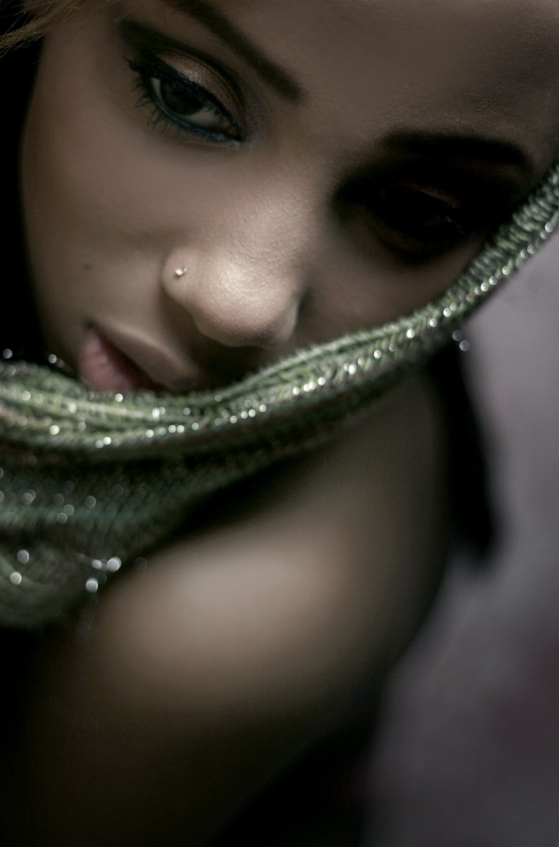 Female model photo shoot of viona