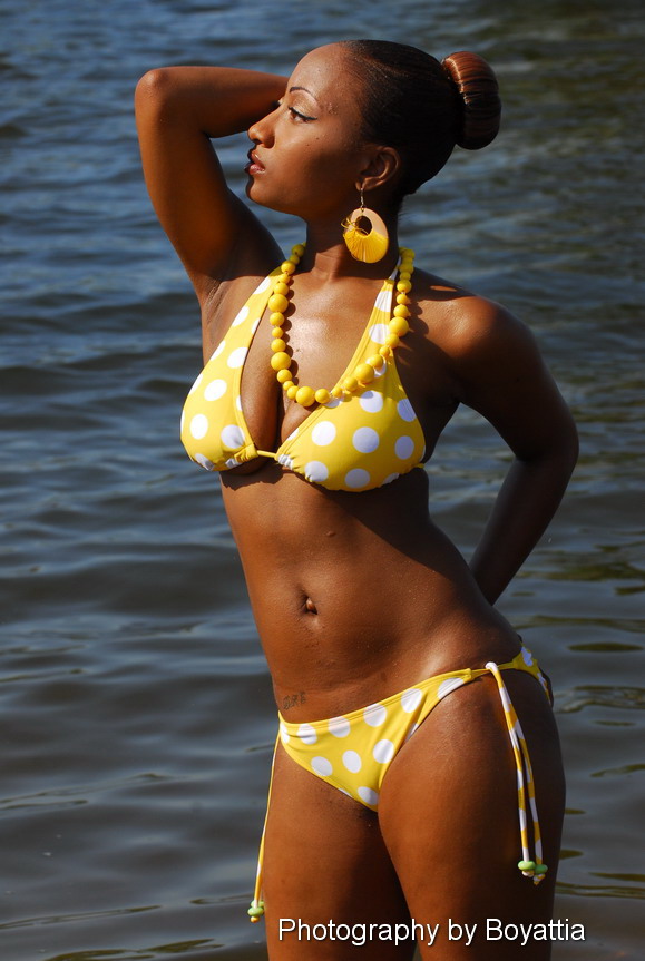 Female model photo shoot of JEWELZ N JEMS in grapevine lake
