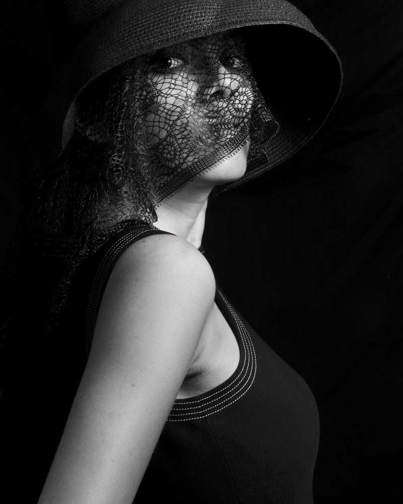 Female model photo shoot of MedusaInMI in Royal Oak, MI