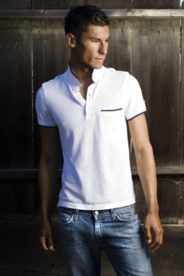 Male model photo shoot of Armando Zavala