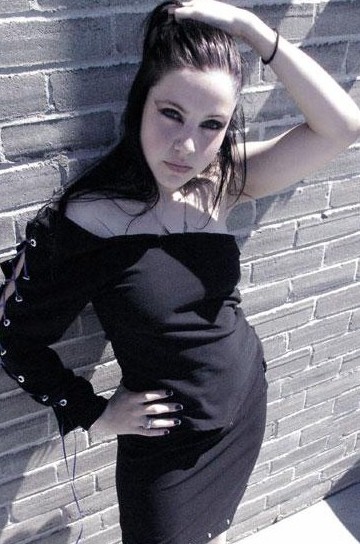 Female model photo shoot of Ravenlyght in Boucherville