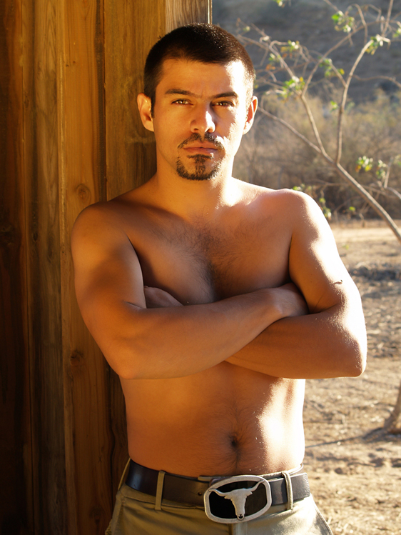 Male model photo shoot of Everardo in Tecate