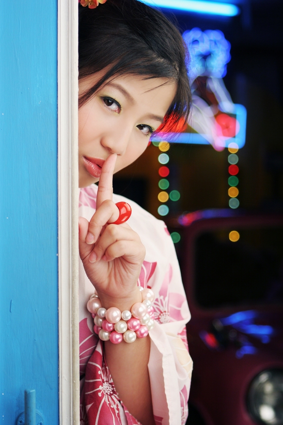 Female model photo shoot of Aren Wong