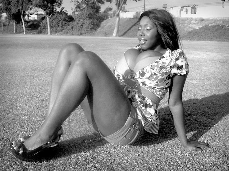Female model photo shoot of Jalonda in san diego, Ca