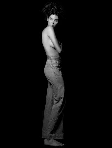 Female model photo shoot of Stephanie Mulet